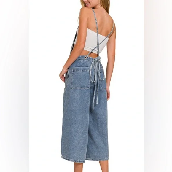 NWT Wide Leg Crop Cropped Medium Washed Denim Adjustable Strap Jean Overalls - Picture 8 of 11